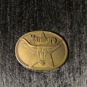 Marlboro Gold-Tone Longhorn Star Oval Belt Buckle